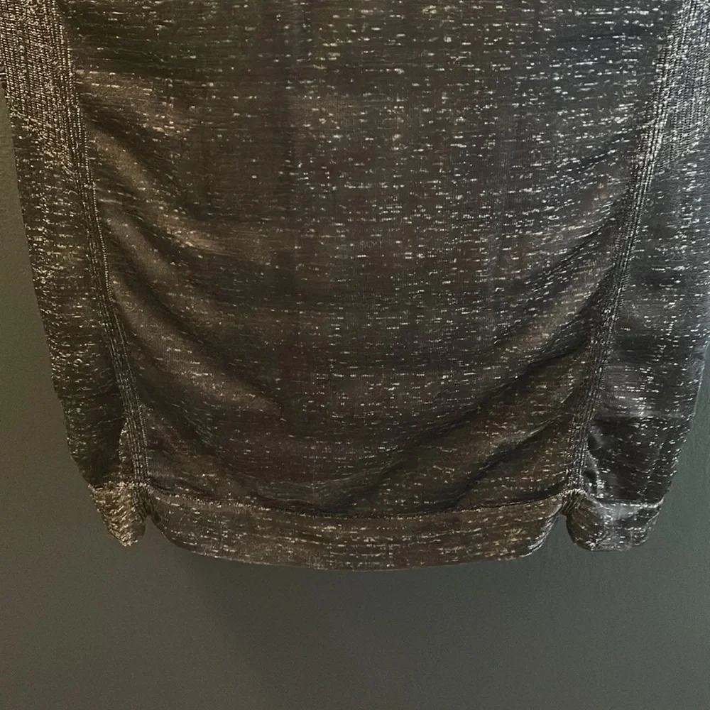 ATHLETA Top. Size X-Small - Picture 5 of 8
